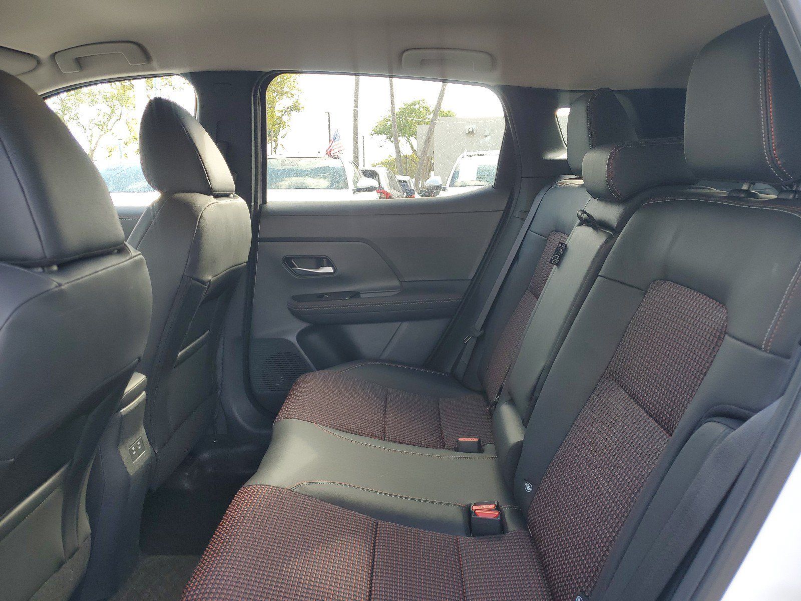 Certified 2025 Nissan Kicks SR AWD/4WD image 12