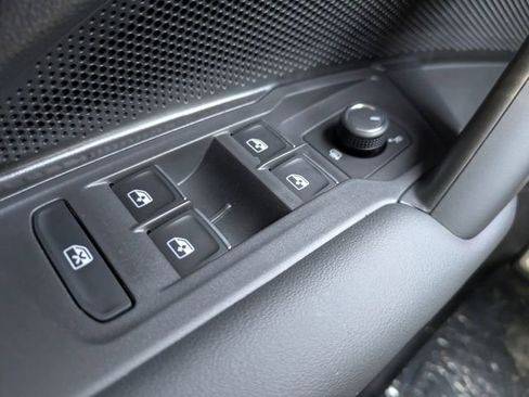 New 2026 Volkswagen Tiguan SE R-Line FWD image 25