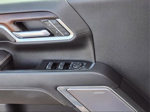 Used 2024 GMC Sierra 2500 Denali w/ Technology Package image 12