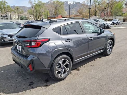 Used 2026 Subaru Crosstrek 2.0i Premium image 3