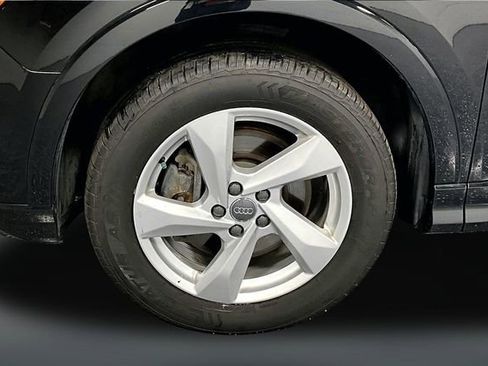 Used 2019 Audi Q3 2.0T Premium image 30