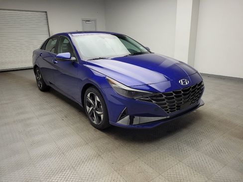 Used 2022 Hyundai Elantra Limited w/ Cargo Package image 13