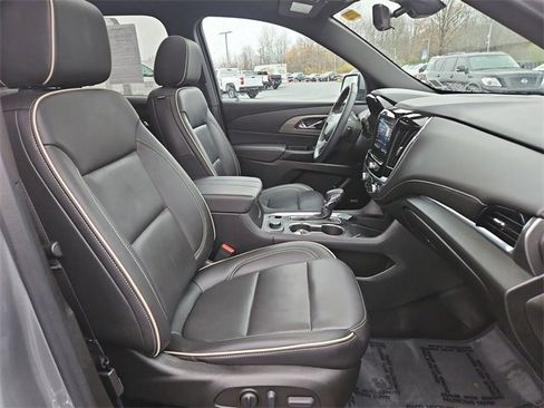 Certified 2023 Chevrolet Traverse Premier w/ LPO, Floor Liner Package image 29