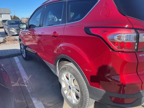 Used 2018 Ford Escape SE w/ SE Sync 3 Package image 5