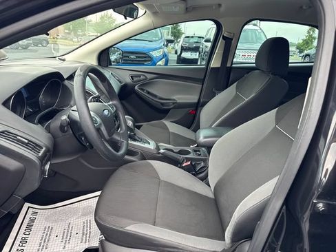 Used 2012 Ford Focus SE FWD image 9