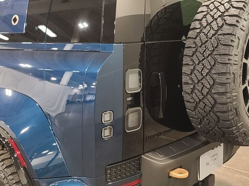 New 2026 Land Rover Defender 110 OCTA AWD/4WD image 17