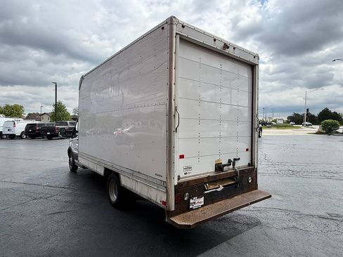 Used 2018 Ford Transit 350 156 DRW RWD image 5