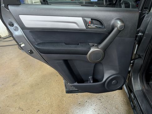 Used 2011 Honda CR-V SE image 4