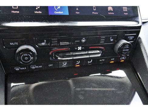 Used 2021 Jeep Grand Cherokee L Limited image 29