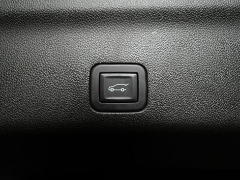 Used 2026 GMC Yukon XL AT4 Ultimate image 15