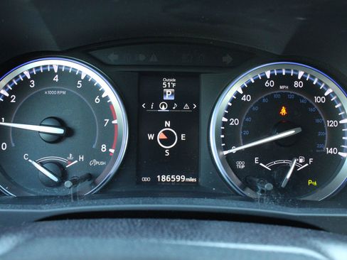 Used 2016 Toyota Highlander Limited AWD/4WD image 30