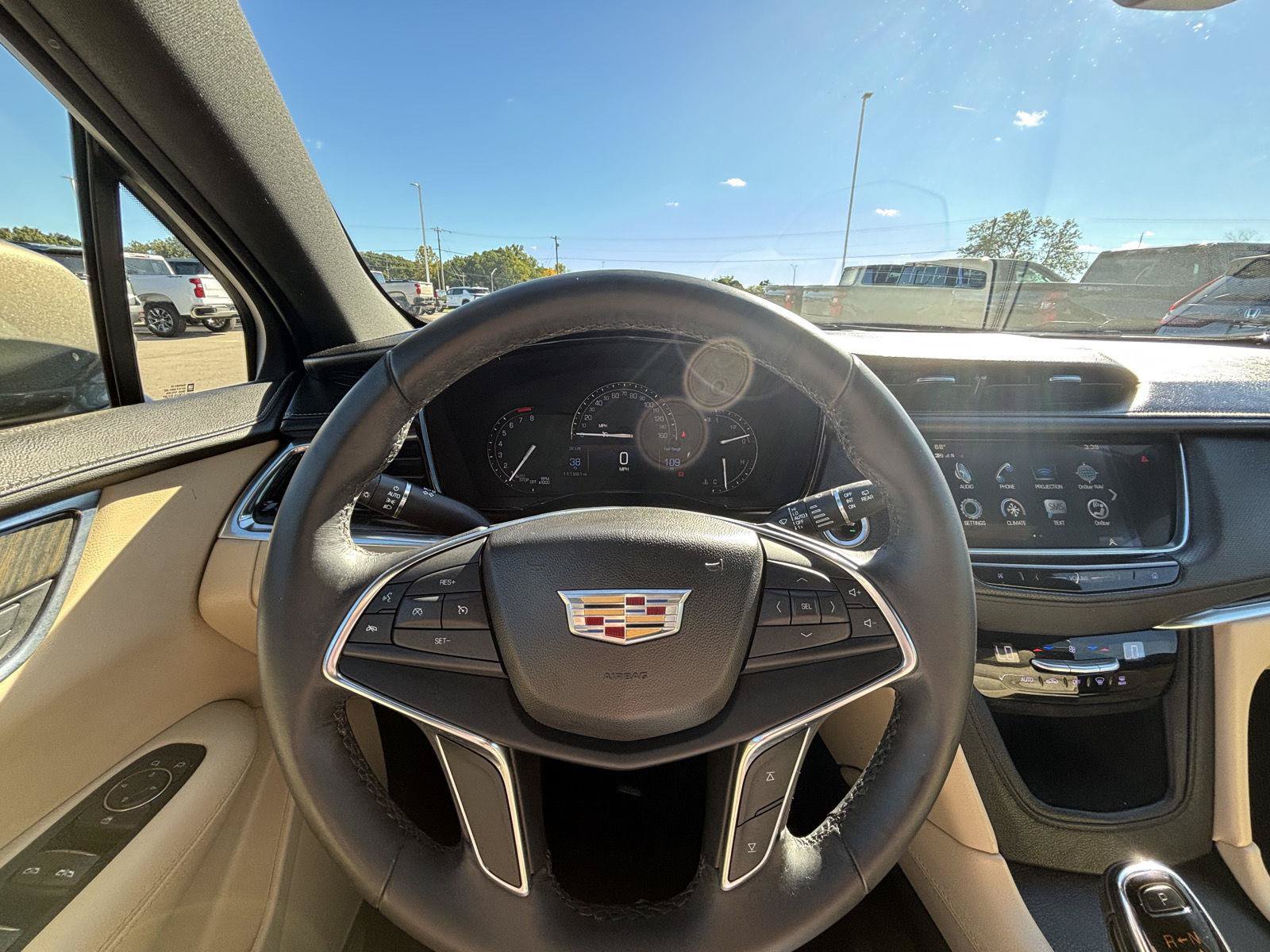 Used 2018 Cadillac XT5 FWD w/ LPO, Wheel Lock Package image 25