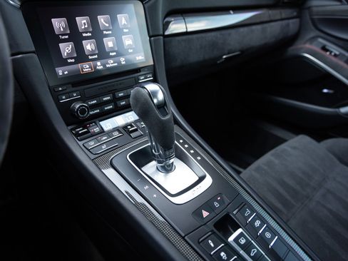 Certified 2019 Porsche 911 Carrera GTS RWD image 18