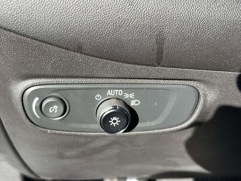 Used 2023 Chevrolet Equinox LT image 22