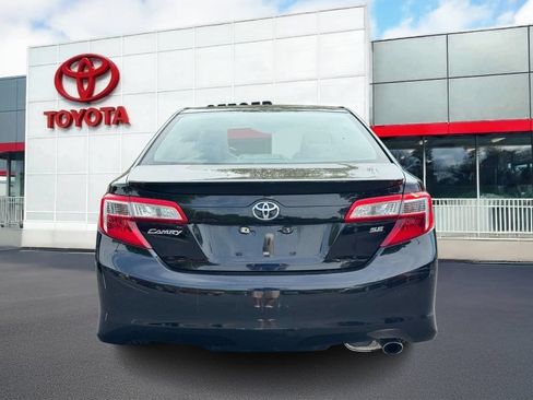 Used 2012 Toyota Camry SE FWD image 5