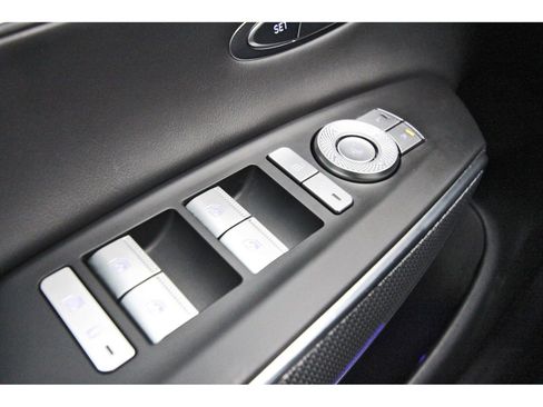 Used 2025 Genesis GV70 2.5T Sport Prestige w/ Sport Prestige Package image 22