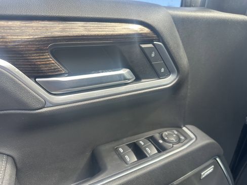 Used 2025 GMC Sierra 1500 Elevation AWD/4WD image 17