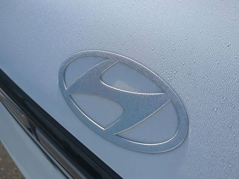 New 2026 Hyundai Santa Fe SE image 13