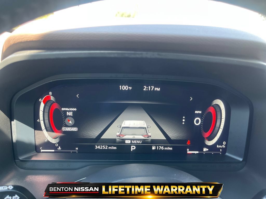 Used 2023 Nissan Rogue Platinum w/ Platinum Premium Package FWD image 16