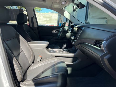 Used 2021 Chevrolet Traverse Premier w/ Redline Edition AWD/4WD image 28