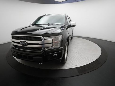 Used 2019 Ford F150 Platinum w/ Equipment Group 701A Luxury image 32