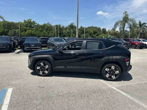 Certified 2025 Hyundai Kona SEL FWD image 10