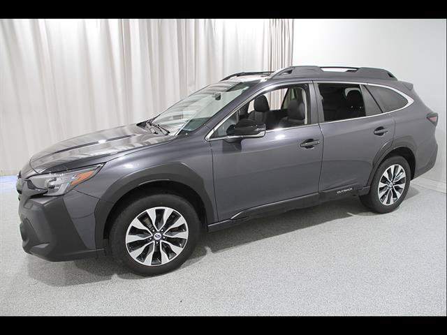 Used 2024 Subaru Outback Limited AWD/4WD image 3