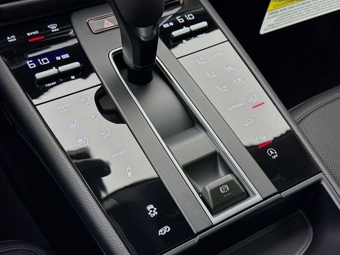 New 2026 Porsche Macan S image 23