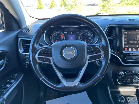 Used 2019 Jeep Cherokee Limited AWD/4WD image 20