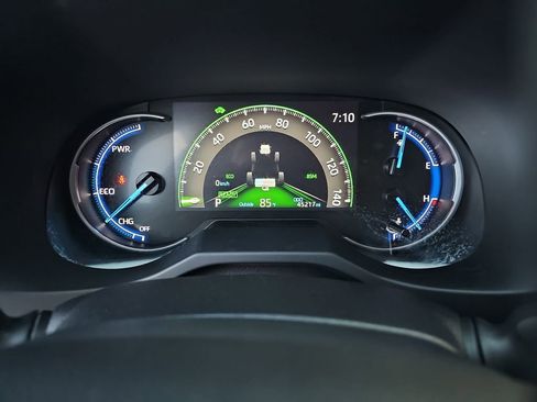 Used 2023 Toyota RAV4 XLE Premium AWD/4WD image 10