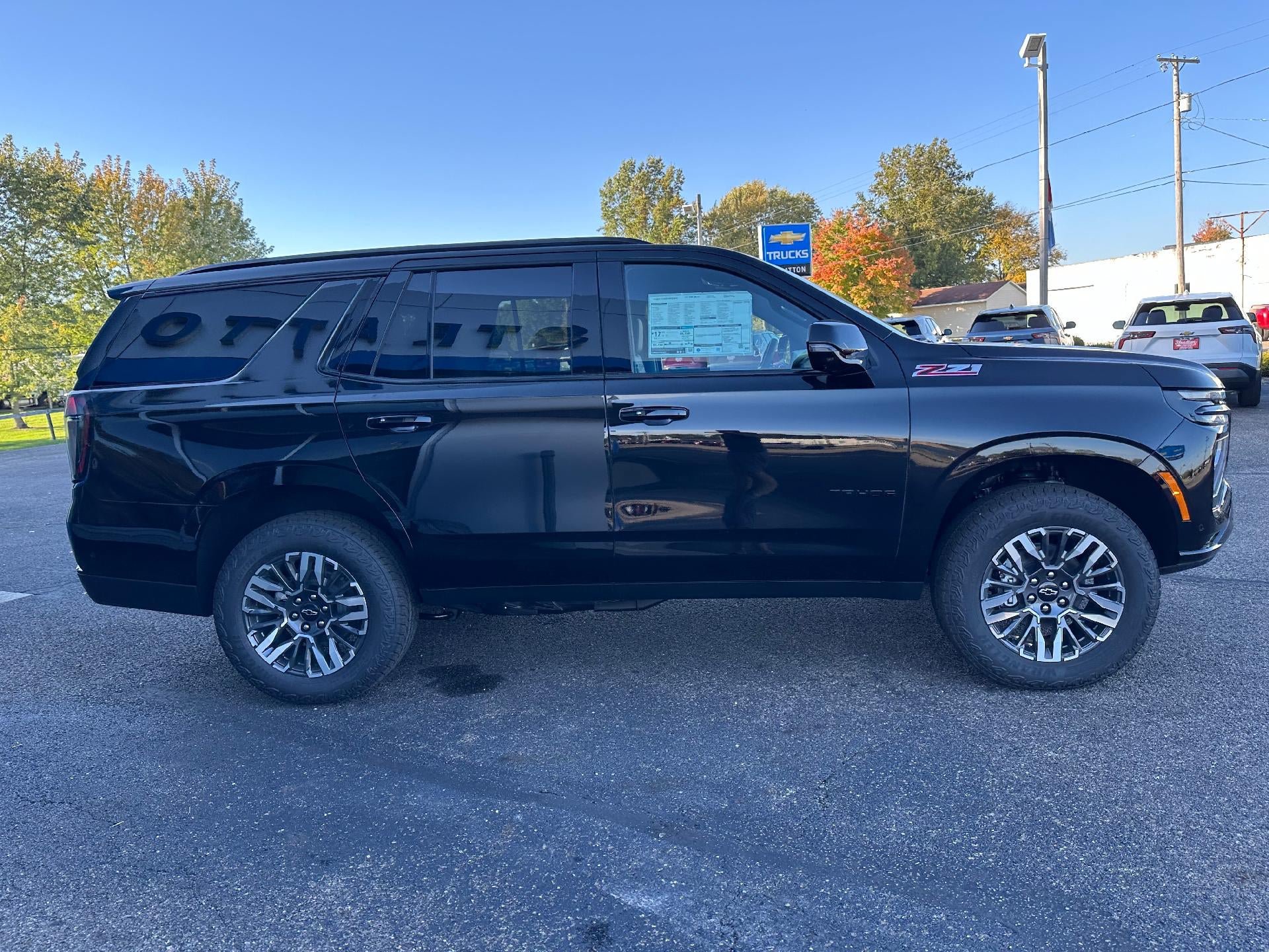 New 2027 Chevrolet Tahoe Z71 w/ Comfort Package AWD/4WD image 4
