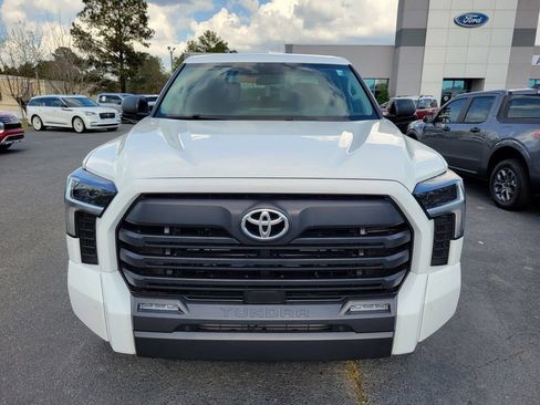 Used 2023 Toyota Tundra SR5 w/ SR5 Convenience Package AWD/4WD image 9