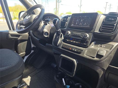 Used 2023 RAM ProMaster 2500 FWD image 8