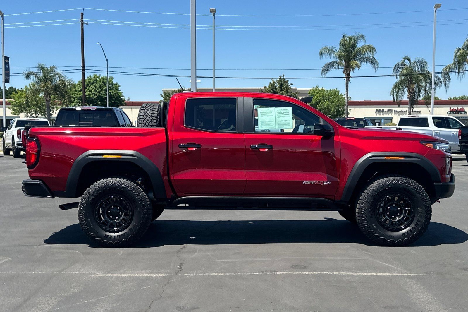 Used 2026 GMC Canyon AT4X w/ AT4X AEV Edition AWD/4WD image 3