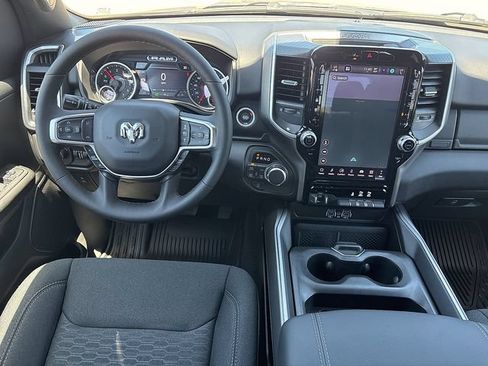 Used 2026 RAM 1500 Big Horn AWD/4WD image 10