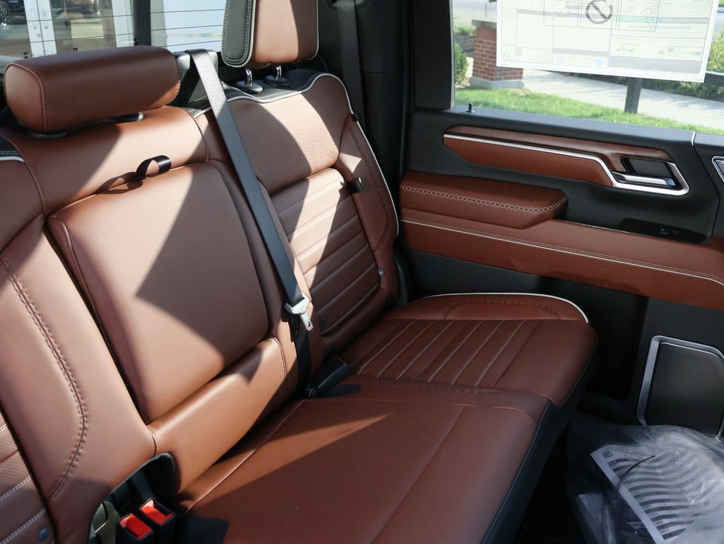 New 2026 GMC Sierra 2500 Denali Ultimate w/ Max Trailering Package AWD/4WD image 13