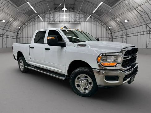 Used 2023 RAM 2500 Tradesman AWD/4WD image 8