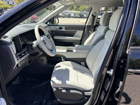 New 2026 Hyundai Santa Fe SE image 4