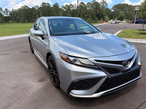 Used 2024 Toyota Camry XSE FWD image 12