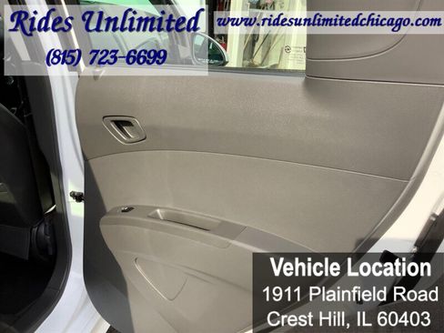 Used 2015 Chevrolet Spark LT image 25