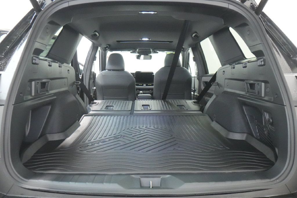 Used 2026 Subaru Outback Premium AWD/4WD image 30