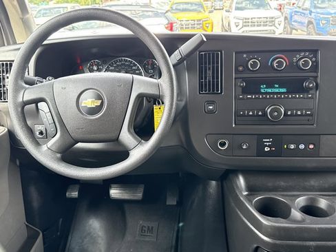Used 2024 Chevrolet Express 3500 LS RWD image 7