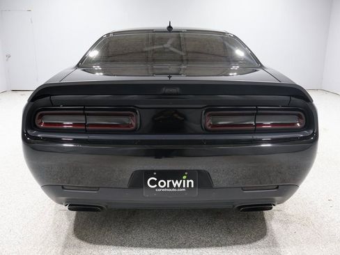 Used 2023 Dodge Challenger SRT Hellcat image 3