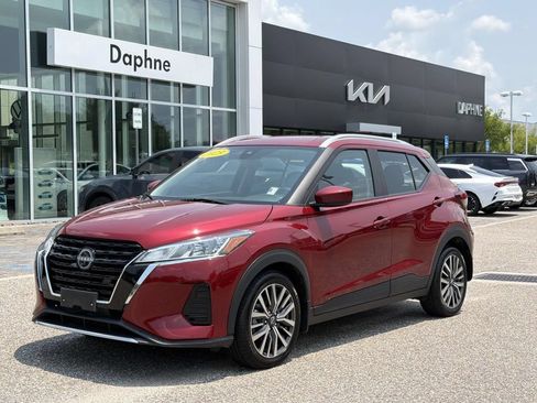 Used 2023 Nissan Kicks SV FWD image 32