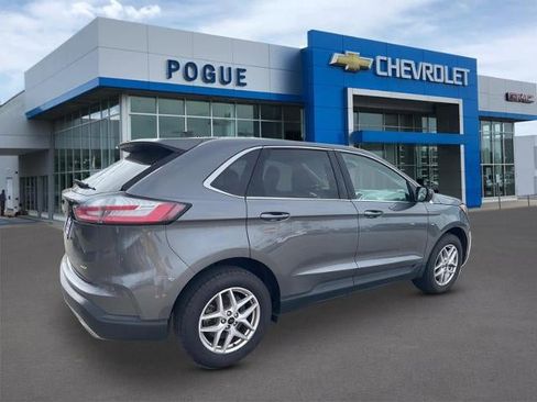 Used 2024 Ford Edge SEL image 2
