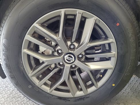 Used 2021 Nissan Rogue S FWD image 31