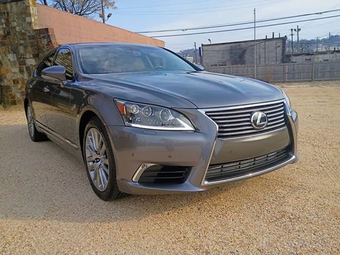 Used 2015 Lexus LS 460 L image 2