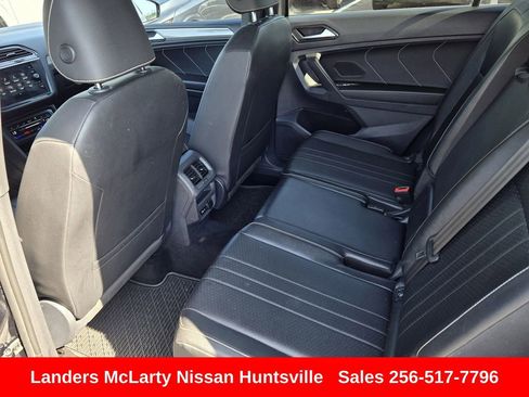 Used 2022 Volkswagen Tiguan SE R-Line FWD image 15
