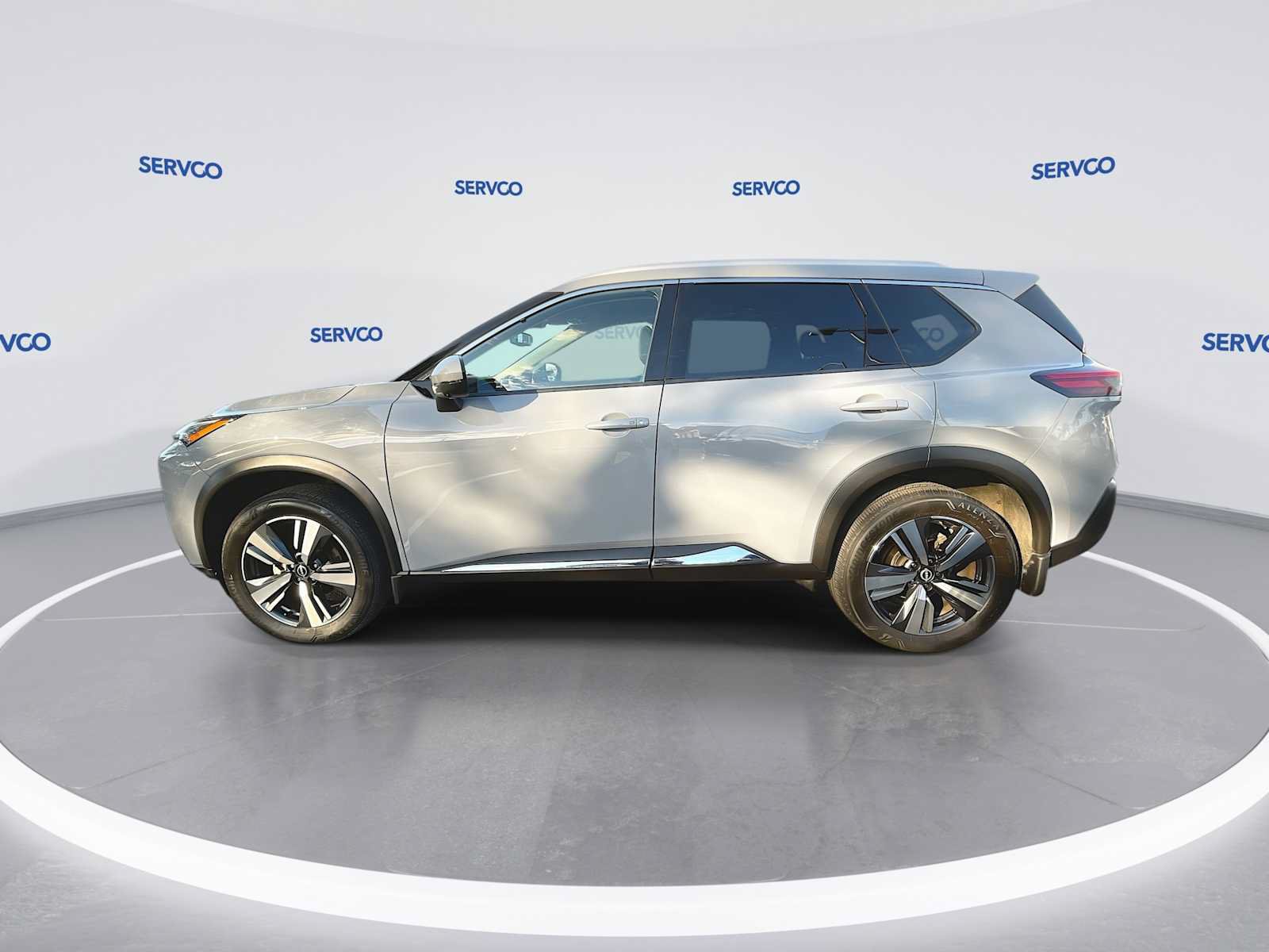Used 2023 Nissan Rogue SL FWD image 5