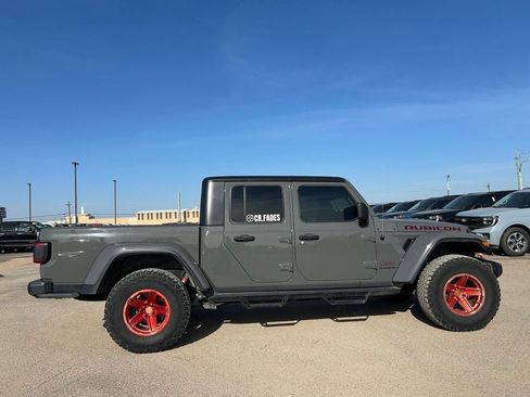 Used 2021 Jeep Gladiator Rubicon AWD/4WD image 5